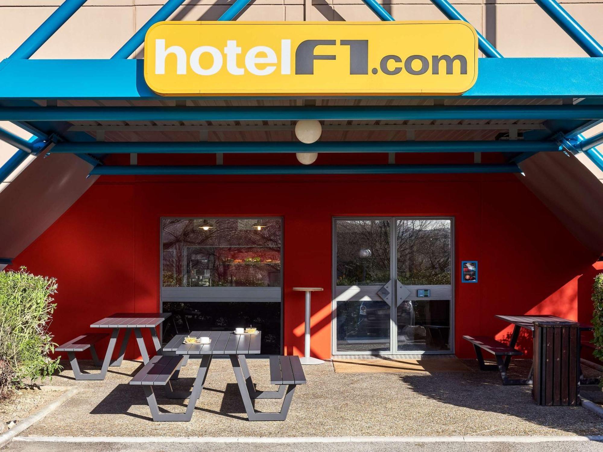 Hotelf1 Nantes Est La Beaujoire Exterior photo